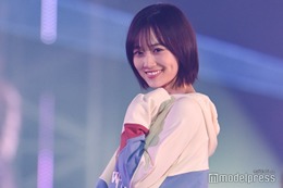 乃木坂46山下美月“推し”と密着 2ショット公開に反響 画像