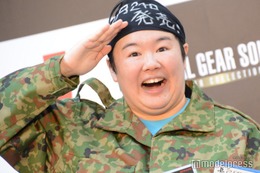 やす子、前髪あり＆赤リップメイクで雰囲気ガラリ「恥ずかしすぎます」 画像