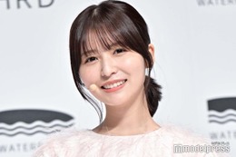 長濱ねる、ディズニー満喫ショットに「可愛すぎる」「素敵」と反響 コーディネートにも注目集まる 画像