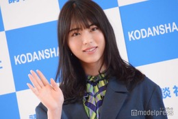 井手上漠、美ヒップ眩しい水着ショット公開「スタイル抜群」と反響 画像