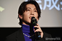 Aぇ! group末澤誠也、料理の“タネ”知らず会場悲鳴「具でええやん！」サランラップも手でちぎる＜彼女と彼氏の明るい未来＞ 画像