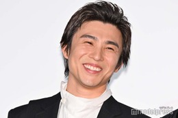 中尾明慶、10歳息子と美容室へ 親子ショットに「2人ともかっこいい」の声 画像