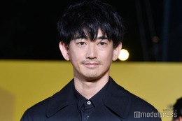 永山瑛太、インプラント後の“顔が腫れた”自撮りショット公開「いたい」「腫れひかない」ファンから心配の声 画像