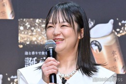 蛙亭イワクラ、美背中際立つウエディングドレスの後ろ姿公開「素敵過ぎる」「伊藤くんの反応も好き」の声 画像