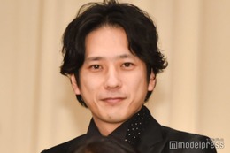 司会の二宮和也、最初の“一言”で笑い誘う 合いの手・ボケ満載でユーモア溢れる＜第66回ブルーリボン賞＞ 画像