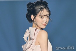 堀未央奈、美背中大胆披露 オフショットに反響続々「綺麗」「スタイル良い」 画像