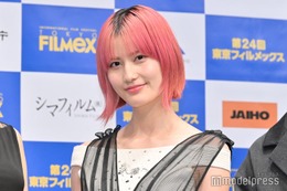 橋本愛、黒髪復活 ブルーヘアからの大胆イメチェンに「待ってました」「やっぱり似合う」とファン歓喜 画像