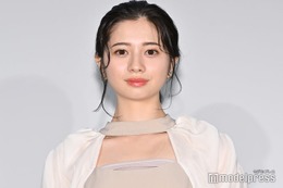 桜田ひより、ミニ丈でスラリ美脚輝く「スタイル抜群」「小顔が際立つ」の声 画像