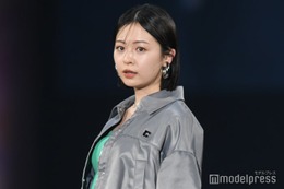 莉子、差し色おしゃれなスポーティコーデで登場【札幌コレクション2024SS】 画像