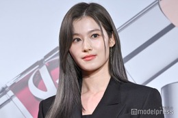 TWICEサナ、南米ツアー中に見た夢がオファーと一致「運命的なものを感じて」 画像