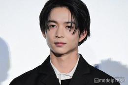 Kis-My-Ft2玉森裕太＆鈴木仁「リバース」ぶり7年越しの再会が感動呼ぶ「泣ける」「エモい」 画像