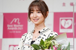 篠田麻里子、父＆娘を顔出し公開 豪華誕生日会ショットに反響 画像