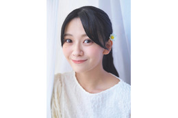 乃木坂46奥田いろは“冨里奈央撮影”スペシャルグラビアで優しい微笑み 画像