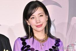 仲里依紗、奇抜グリーンヘアに大胆イメチェン「派手髪似合う」「さすが」と反響続々 画像