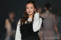 板野友美、8年ぶりTGC出演  “ファンサ連発”で歓声沸く【TGC熊本2024】 画像