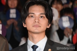 北村匠海、ハプニングもすかさずフォロー 約50分の舞台挨拶で終始“気遣い”光る＜アンチヒーロー＞ 画像