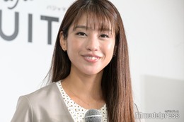 第1子妊娠中の岡副麻希、臨月のふっくらお腹披露 現在の体調も報告 画像