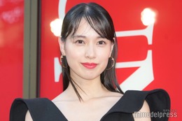 戸田恵梨香“約3ヶ月ぶり”インスタ更新 美肌輝くオフショットに反響 画像