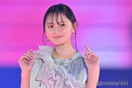 乃木坂46遠藤さくら、ノースリーブワンピ姿で圧倒的透明感 夏先取りコーデで魅了【GirlsAward 2024 S／S】 画像