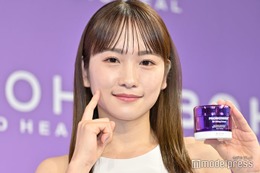 川栄李奈、ノースリワンピで素肌見せ 美肌ケアの方法を明かす 画像