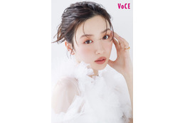 永野芽郁、“今ときめくこと”は？透明感溢れる美肌＆ピュア顔「VOCE」1年ぶり表紙 画像