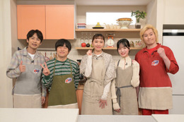 新垣結衣、自宅での節約術告白 料理姿も披露 画像