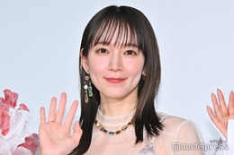 吉岡里帆、おかっぱ＆オン眉ヘアで雰囲気ガラリ「印象変わる」「新鮮」と反響 画像