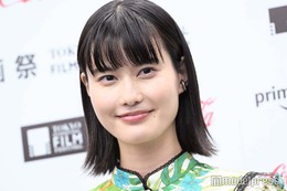 橋本愛、ピンク髪で雰囲気ガラリ ロリータ姿に「ギャップすごい」「お人形さんみたい」の声 画像