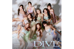 TWICE、幻想的空間で美デコルテ＆美脚見せ 女神級ビジュアルの日本オリジナルアルバム「DIVE」ジャケ写3種公開 画像