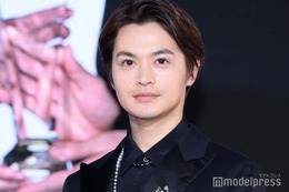 瀬戸康史、結婚指輪は「自分を落ち着かせてくれるもの」家族愛のぞかせる【第35回 日本ジュエリーベストドレッサー賞】 画像