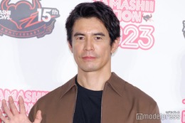 伊藤英明、高校時代の学ラン姿＆幼少期ショット公開「第2ボタンが無い」「イケメン」と反響 画像