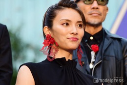 秋元才加、ハンサムショートにイメチェン「かっこよすぎる」「雰囲気変わる」と反響 画像