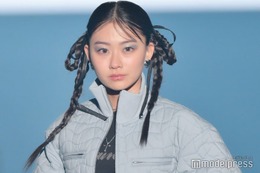 みとゆな、水着姿で美ボディ披露「脚長い」「似合ってる」の声 画像