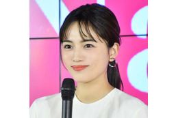 川口春奈、美しいフェイスラインが際立つ横顔SHOTに反響「綺麗すぎる」「相変わらずべっぴん」 画像