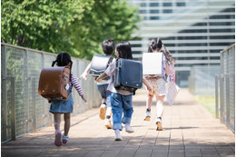 【下校中の会話】小学生「大人ってどうやったらなれるの？」→その真剣な会話と、まさかの結論に「笑ってしまった」 画像