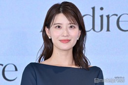 日テレ郡司恭子アナ、タンクトップで大胆肌見せ 爽やかコーデに「シンプルに美しい」「鎖骨が綺麗」と反響 画像