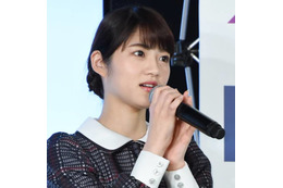 「イケメン」若月佑美、クールな私服SHOTに絶賛の声「惚れる」「スタイリッシュ」 画像