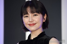 長澤まさみ、人気アーティストと6年前から親交「可愛くて可愛くてしょうがない」 画像