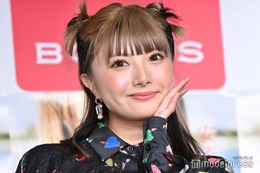 安斉かれん、ミニスカでほっそり美脚披露 デニムコーデに「スタイル抜群」「可愛すぎる」の声 画像