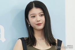 馬場ふみか、美ウエスト披露「憧れのくびれ」「あざと可愛い」と反響