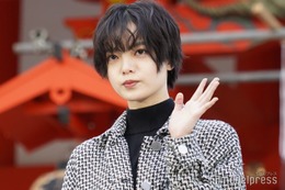 平手友梨奈、歌う姿投稿にファン歓喜 地上波特別番組での歌唱予告に「夢みたい」「めちゃくちゃ楽しみ」 画像