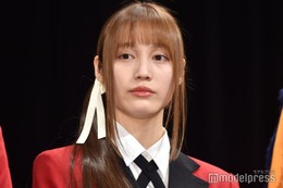 中村ゆりか、オン眉×金髪ロングビジュアルで雰囲気ガラリ「新鮮」「似合う」とファン絶賛 画像