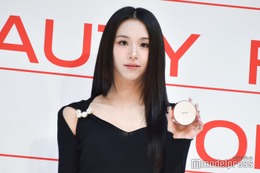 TWICEチェヨン、タイトドレス姿で美脚際立つ イラストも披露【ALLURE K-BEAUTY FAIR in TOKYO】 画像