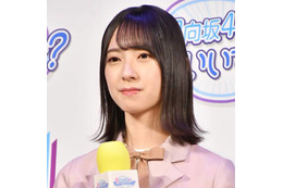 日向坂46金村美玖、“髪がすーぐ伸びる”ゆるふわアップヘアSHOTに「スタイルいい」「爆イケすぎる」の声 画像