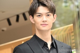 M!LK佐野勇斗、デビュー作「くちびるに歌を」共演俳優との親戚関係発覚 直筆手紙公開 画像