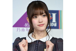 松村沙友理、真っ赤なドレスを着こなしたランウェイSHOTに反響「アイドル時代と変わらない可愛さ」「最高」 画像