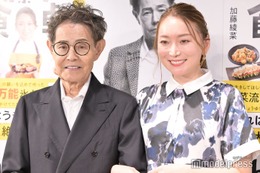 加藤茶＆綾菜夫妻、ペアルックショット披露「ずっとラブラブで羨ましい」の声 画像