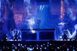 TXTヨンジュンのソロで京セラ「MAMA」開幕 aespaカリナ＆ZEROBASEONEソン・ハンビンら集結の豪華オープニング【2024 MAMA AWARDS DAY1】 画像