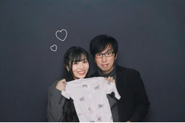 “27歳年上ファンと結婚”元アイドル・幸巴、妊娠を発表 夫婦密着ショットも公開