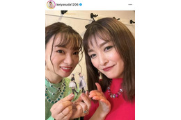 元モー娘。保田圭、石川梨華とパシャリ！笑顔SHOTに「母をしながら輝き続けててすごい」「めちゃめちゃ綺麗」の声